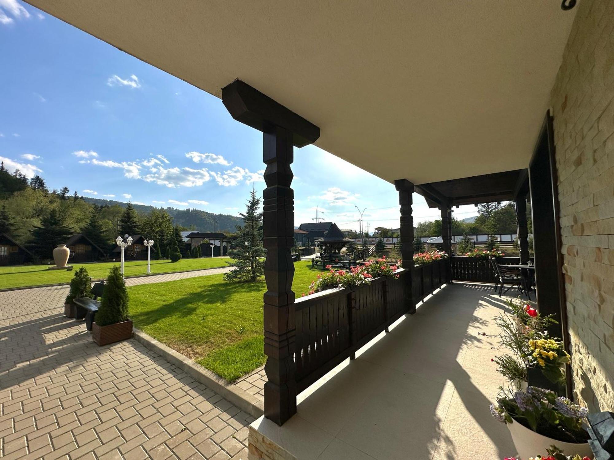 Niro Residence Gura Humorului Exterior photo